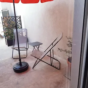 Appartement Le D'eglantine, Eyguières